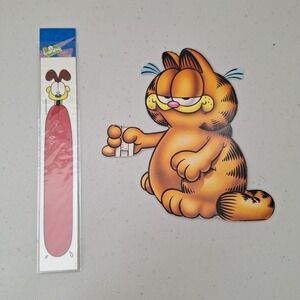 Garfield Die Cutout Paper 6" and Wrist Tattoo Odie Tongue 7" Set